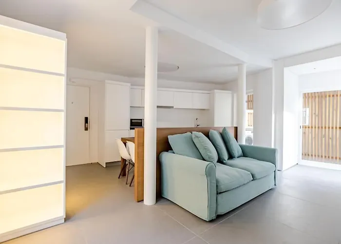 Historic Town Cascais Modern Apartment